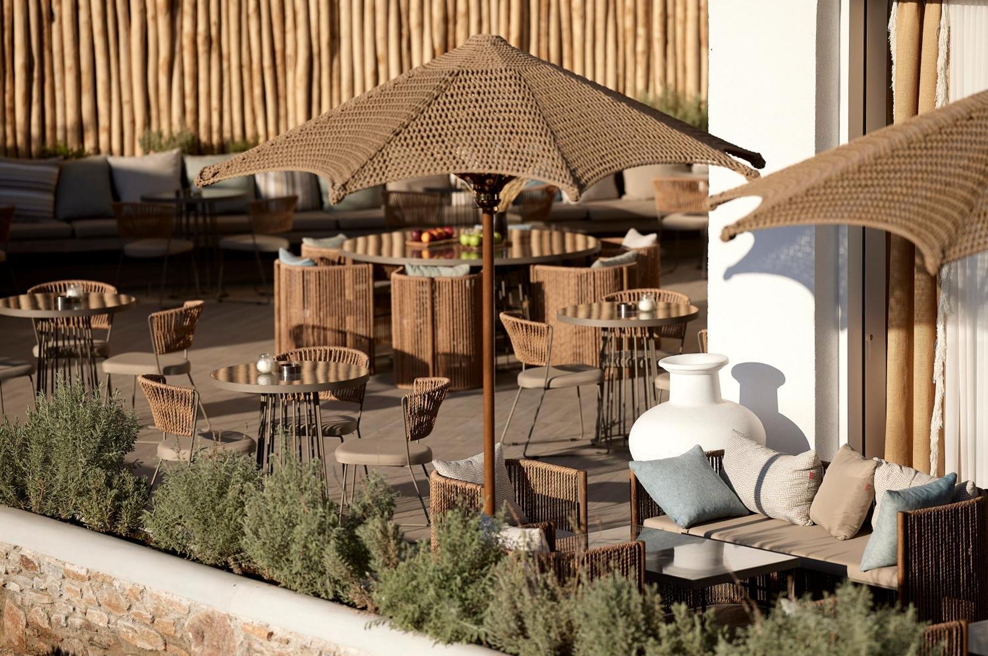 Kythnos Bay Hotel Loutrá Buitenkant foto